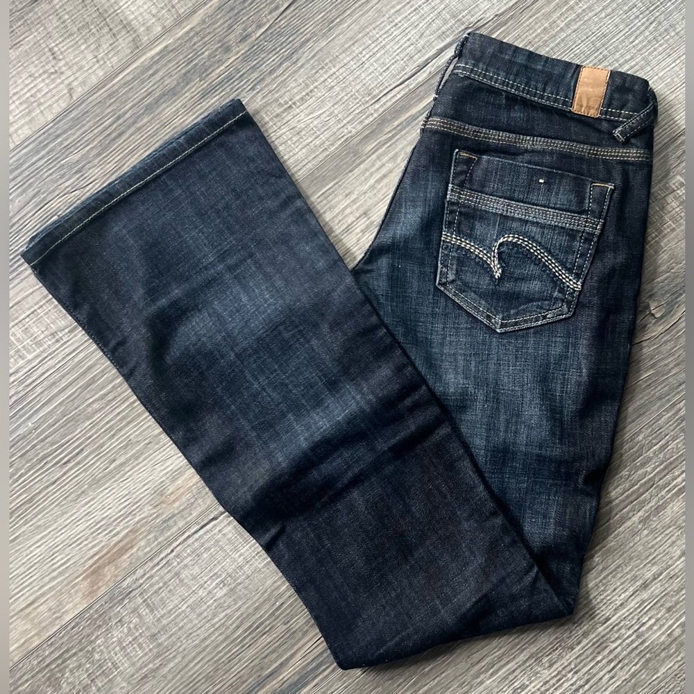 Maurices Dark Indigo Jeans Size 1/2